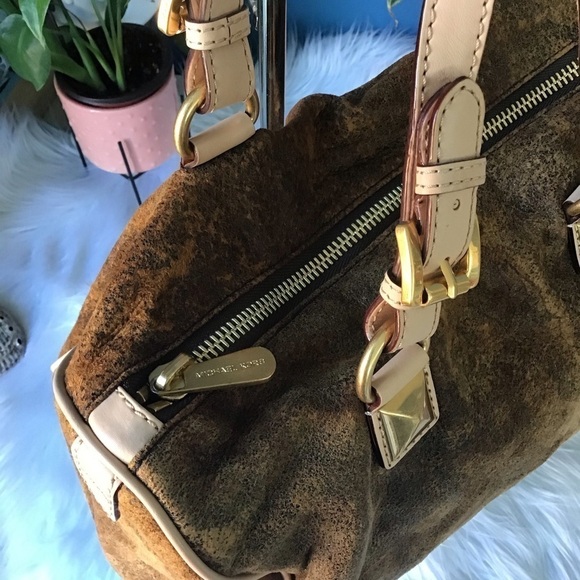 Michael Kors LTD Grayson LG Soft distressed bag & Wallet Set - Picture 6 of 11